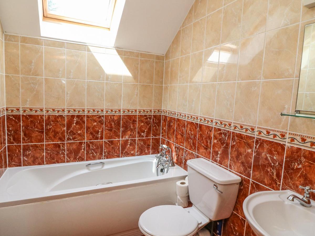 13 Sneem Leisure Village, Снийм Екстериор снимка