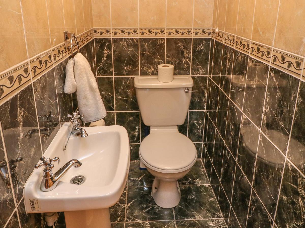 13 Sneem Leisure Village, Снийм Екстериор снимка