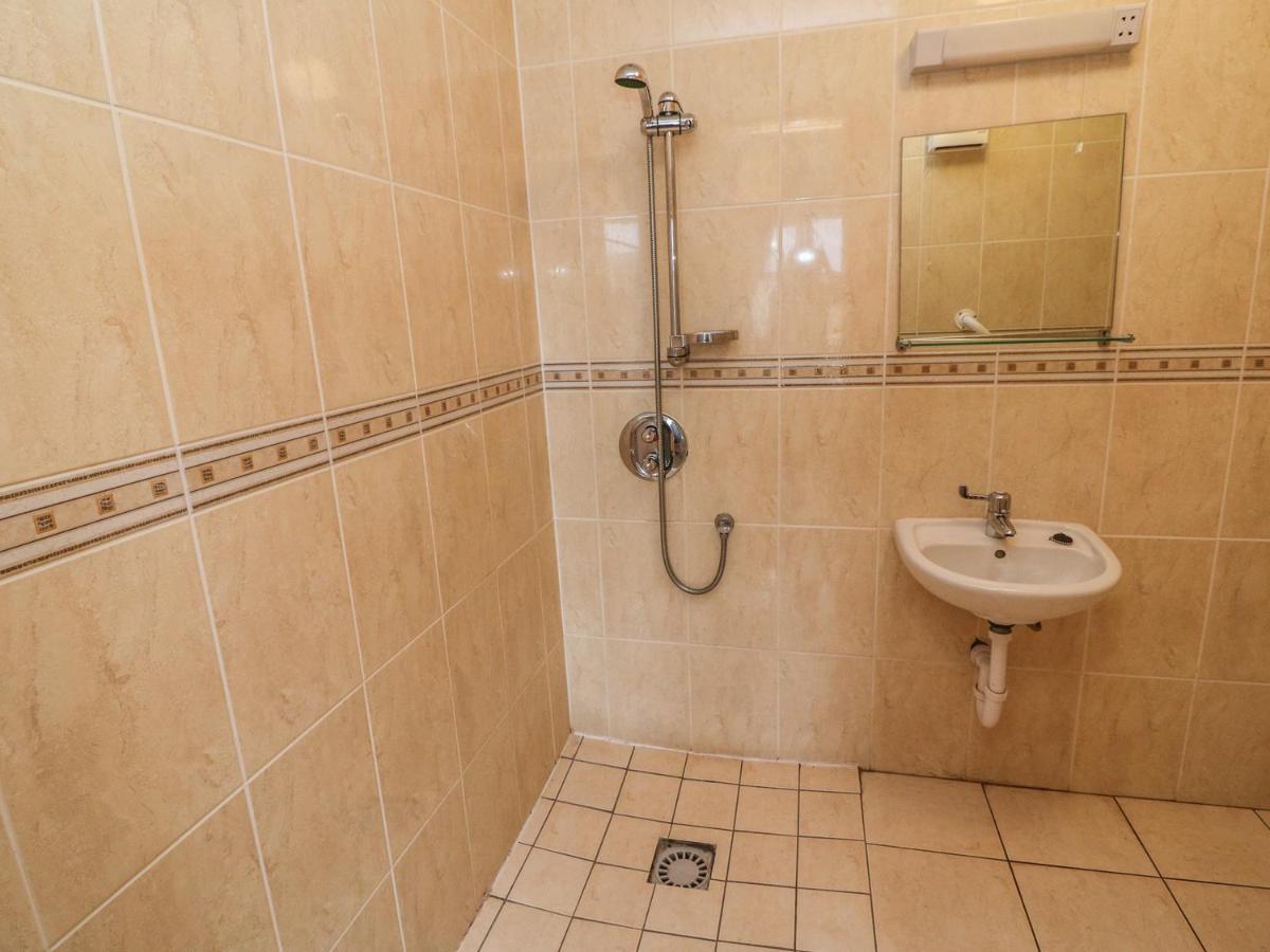13 Sneem Leisure Village, Снийм Екстериор снимка
